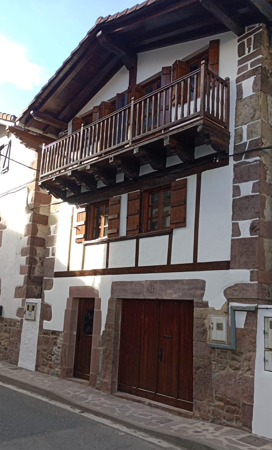 Facade/entrance