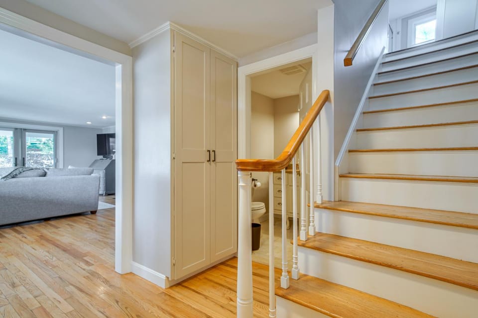 1 Mi to Beach: Cape Code Family Retreat w/ Patio House in Cataumet