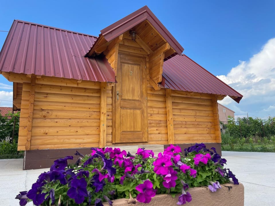 Cozy bungallows Apartment in Podgorica Municipality, Montenegro