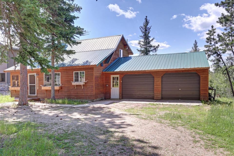 Wanderlust Cabin Cabin in North Lawrence