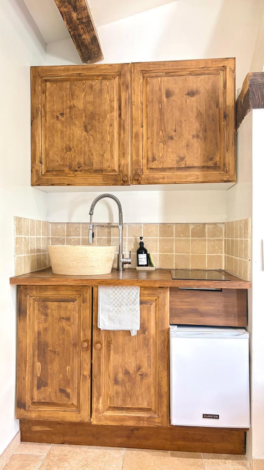 LE CHÊNE - Studio Provençal à Mougins - AC - Wifi - Parking Gratuit - Apartment in Valbonne