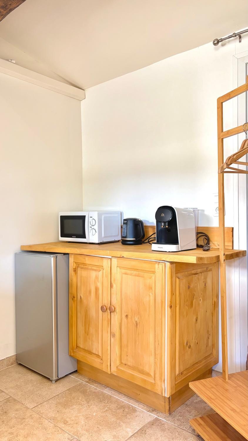 LE CHÊNE - Studio Provençal à Mougins - AC - Wifi - Parking Gratuit - Apartment in Valbonne