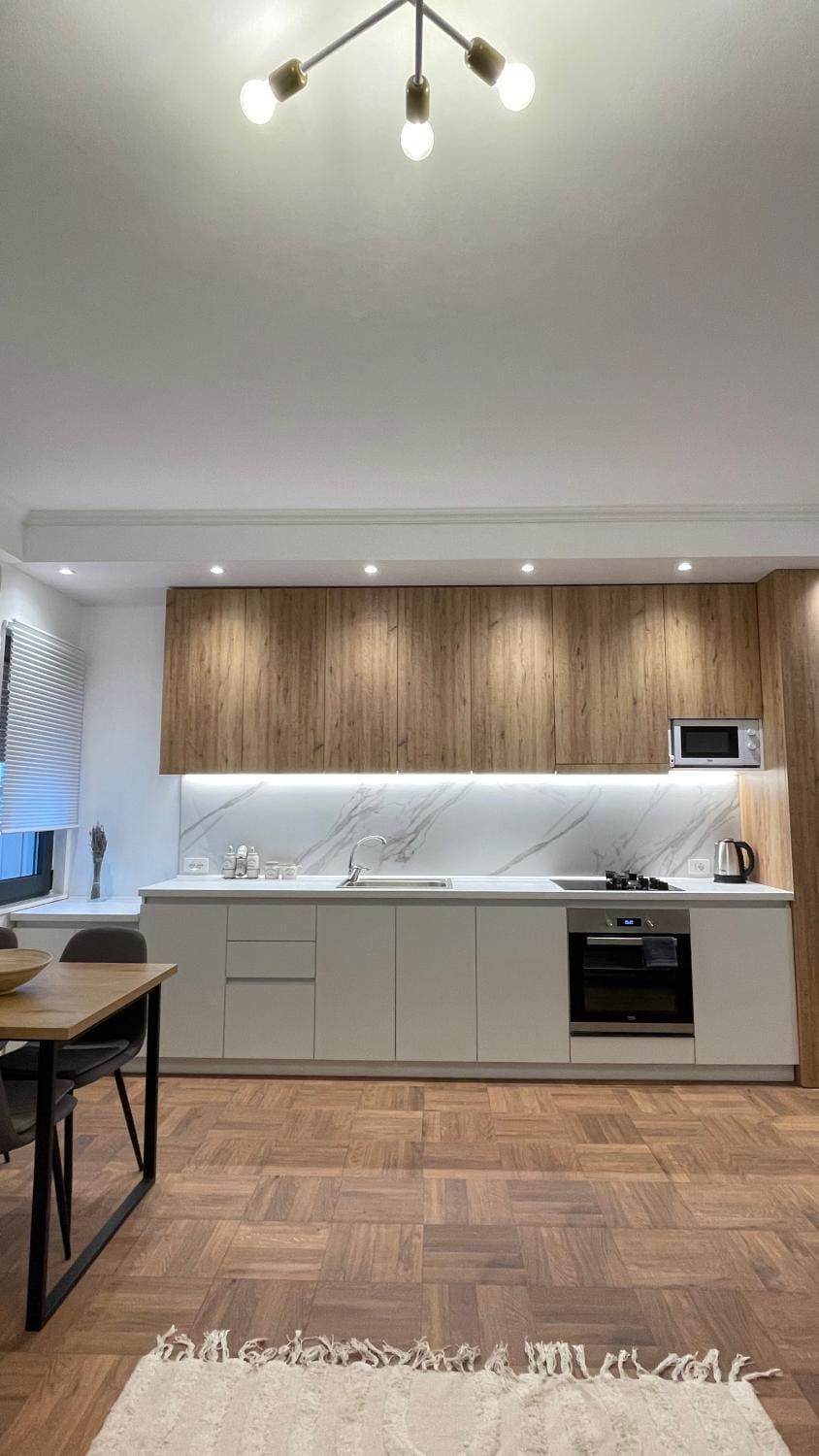 Kitchen or kitchenette, pet friendly, stove