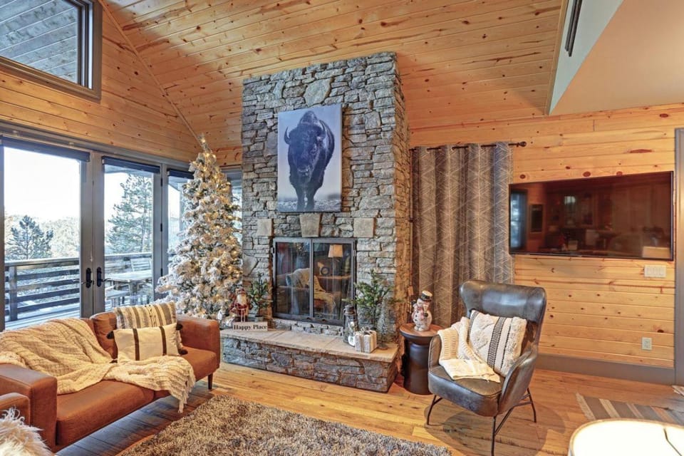Gilded Buffalo House in Lead
