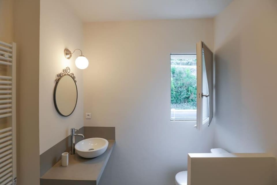 Villa Lacoste Luberon piscine 4 ch 4 sdb (+ clim) Villa in Lacoste