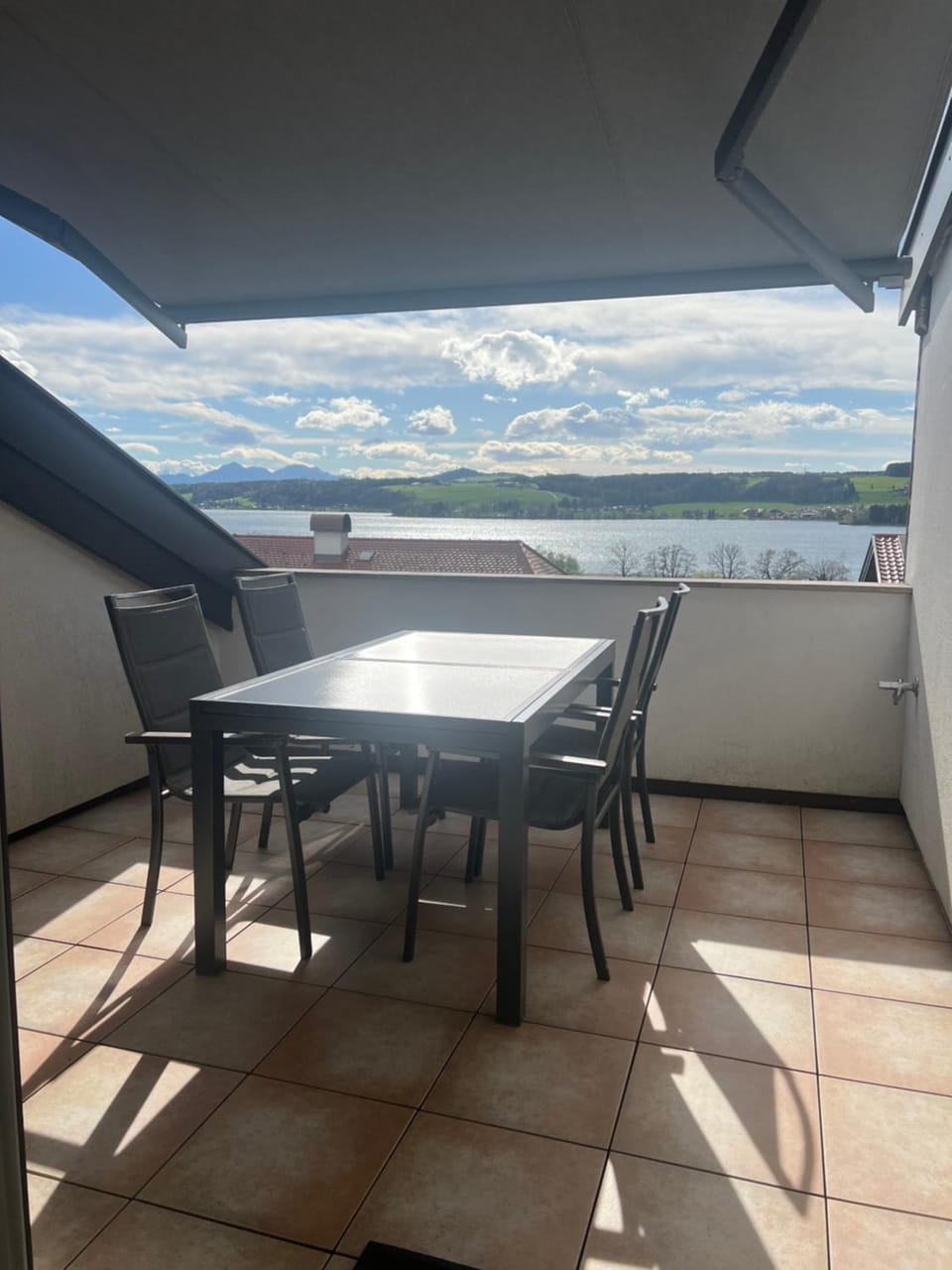 Day, Natural landscape, View (from property/room), Balcony/Terrace, Dining area, Mountain view