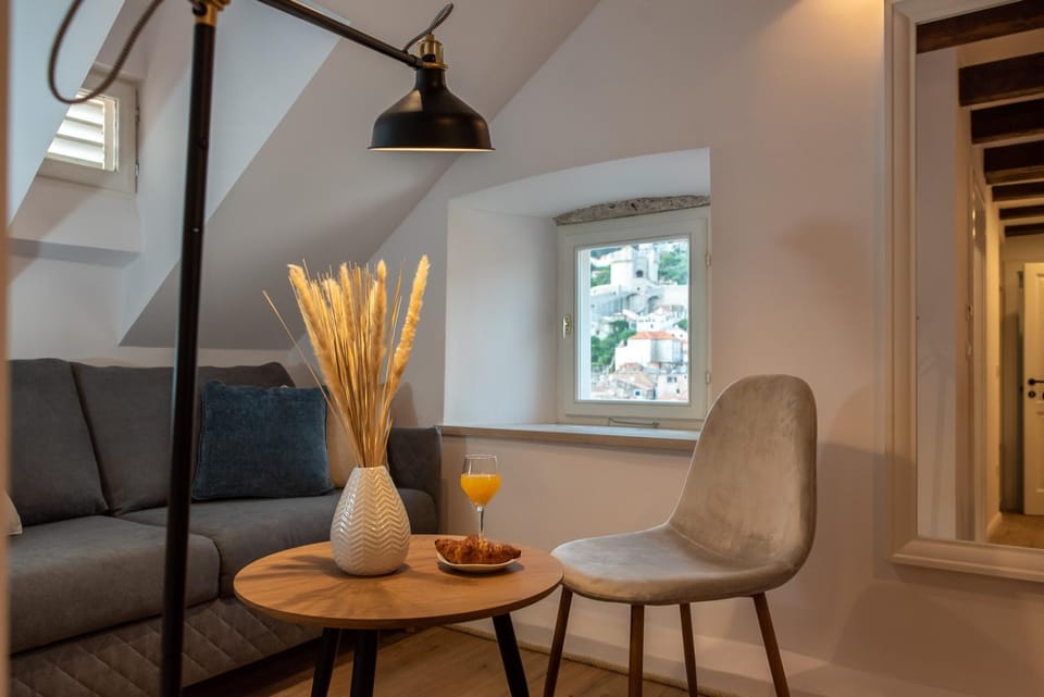 Seating area, City view