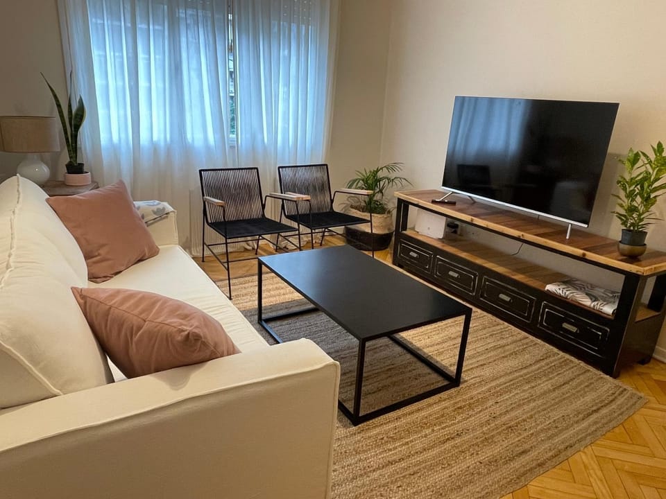 Recoleta, departamento entero 2 dormitorios,Buenos Aires Apartment in Buenos Aires