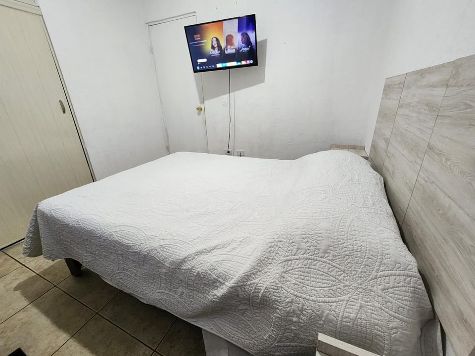 TV and multimedia, air conditioner, air conditioner