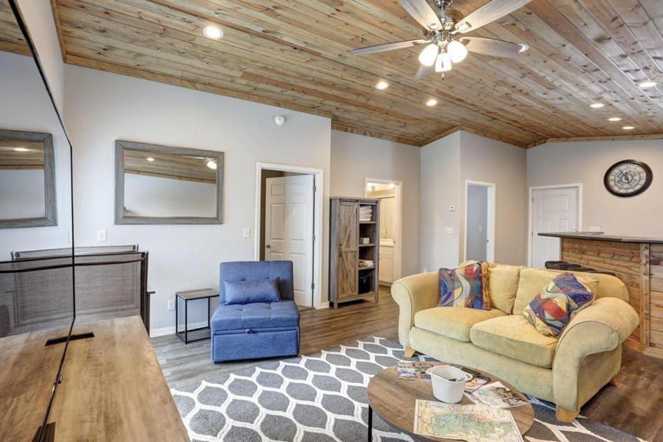 Thunder Ridge Loft House in Lead