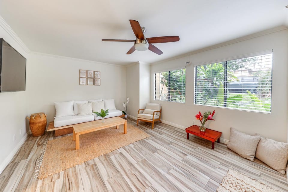 ~ 2 Mi to Beach: Princeville Condo w/ Private Deck House in Princeville