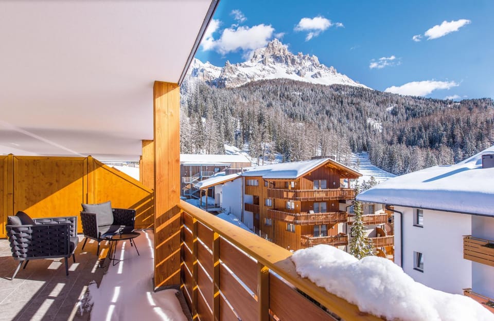 Winter, View (from property/room), Balcony/Terrace