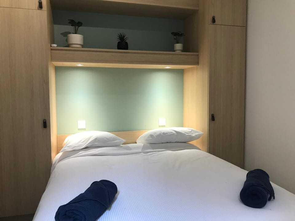 LE LARBAUD - Hypercentre - Clim - Thermes- RDC Apartment in Auvergne-Rhône-Alpes