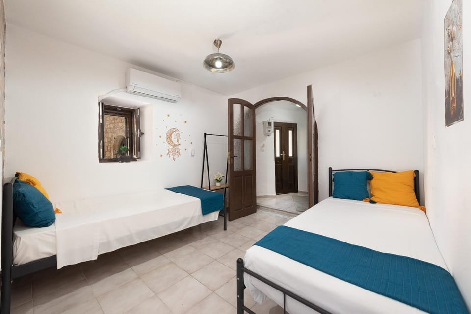 Emerald Dream House, Aithria Apartment in Rhodes