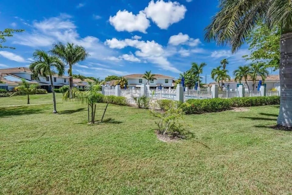 Marco Island Escape House in Marco Island