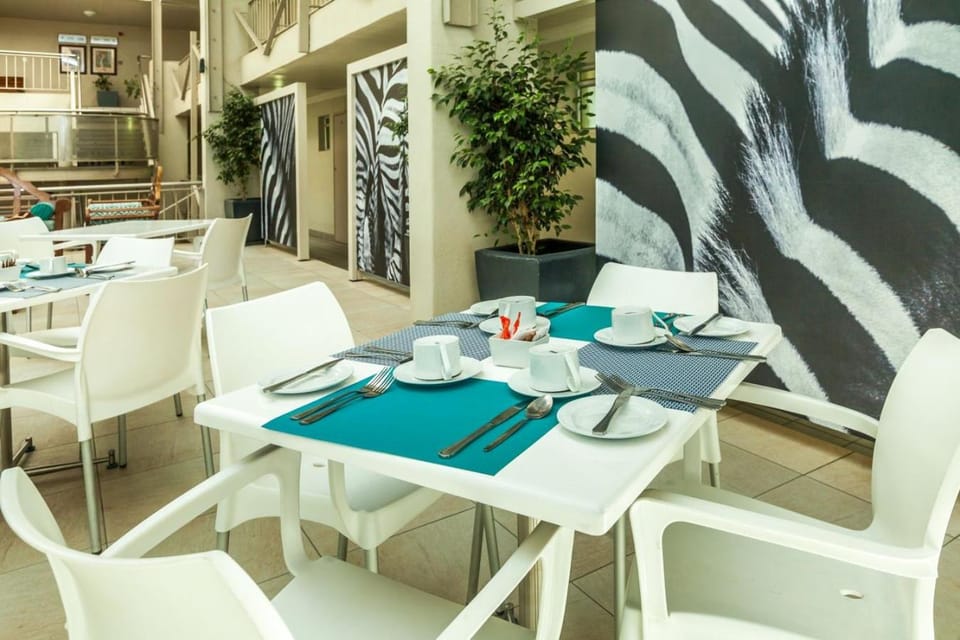 Restaurant/places to eat, Continental breakfast