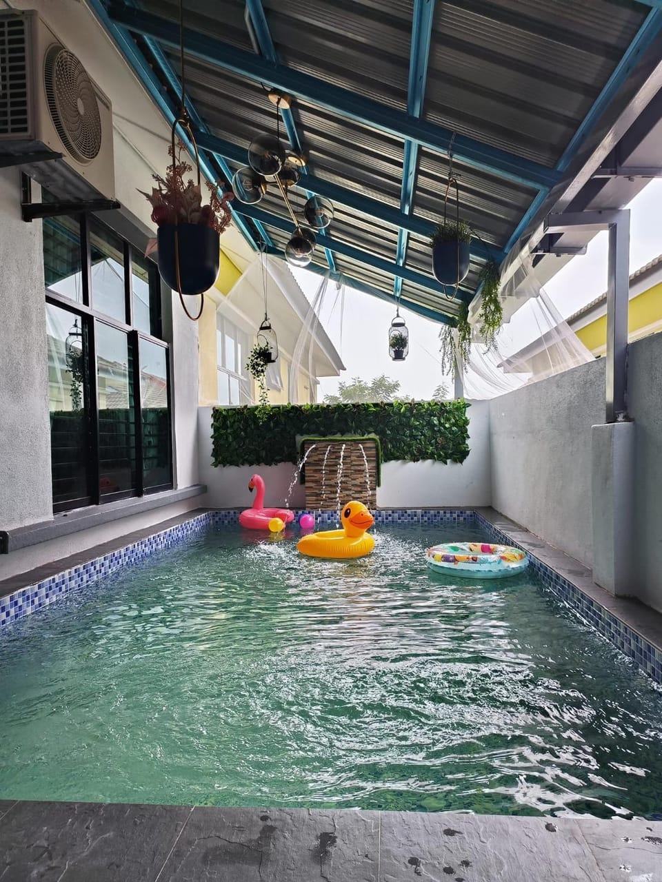 RUMAH MARYAM PRIVATE POOL DI PANTAI BESERAH House in Pahang, Malaysia