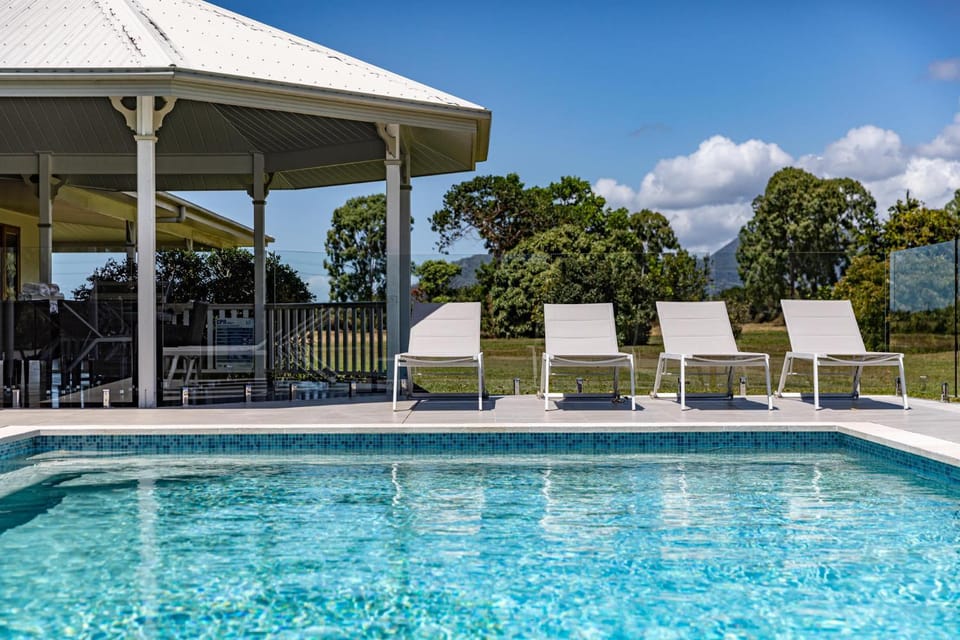 The Hampton Lodge with private pool on 25 acres Villa in Port Douglas