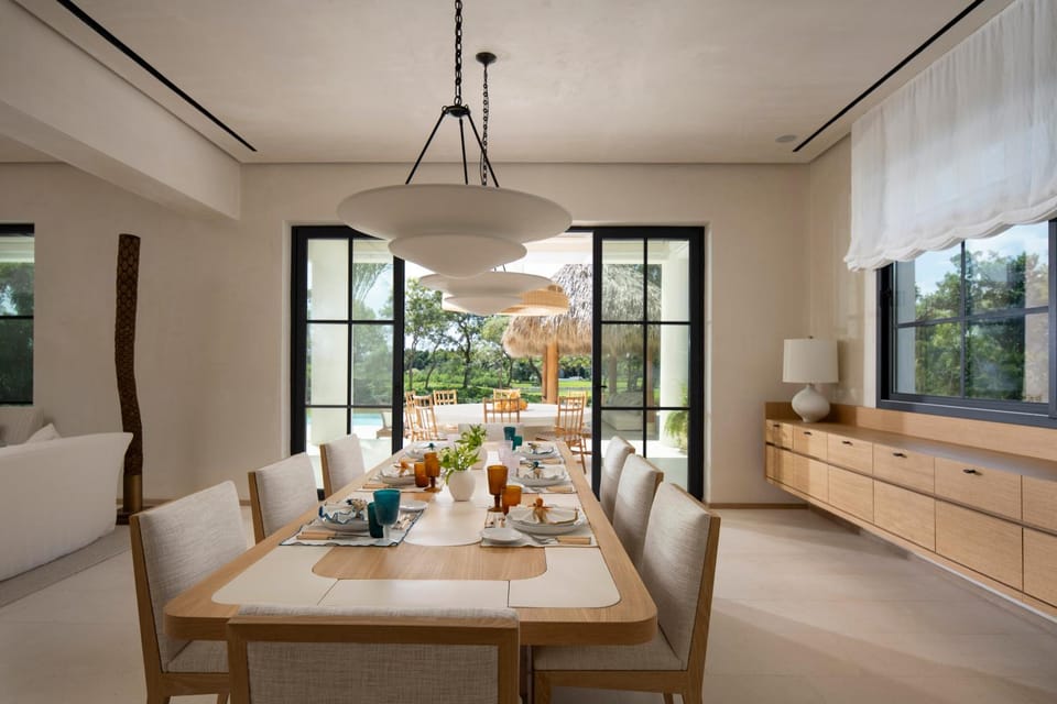 Seating area, Dining area