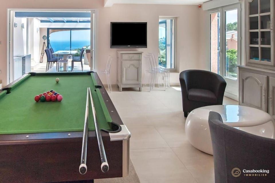 Billiard