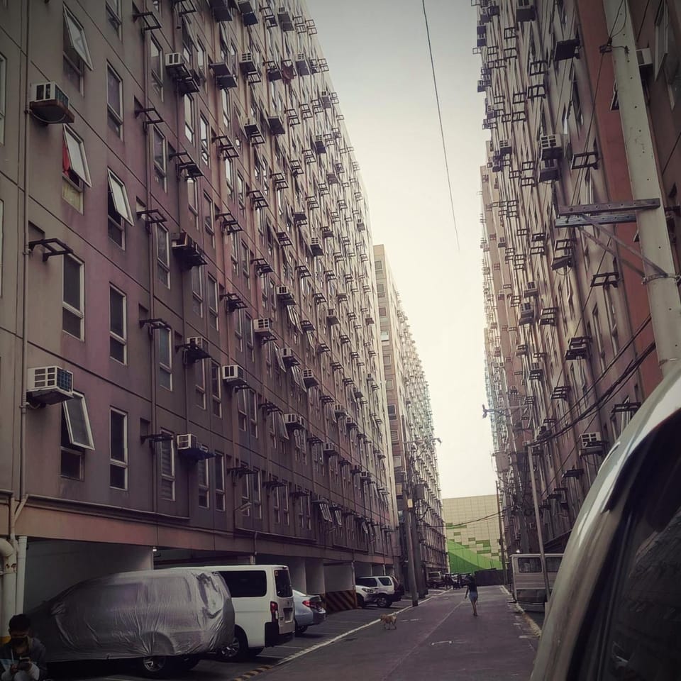 Property building, Day, Neighbourhood, Location