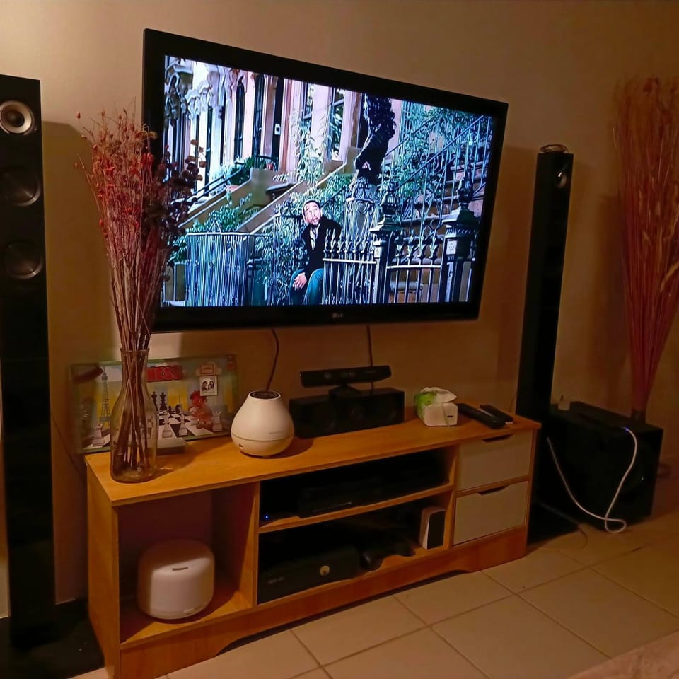 Communal lounge/ TV room, TV and multimedia, Evening entertainment