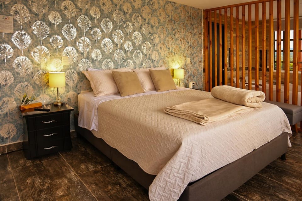 Bed, Hot Tub, View (from property/room), Bedroom, Garden view, Mountain view, Bath