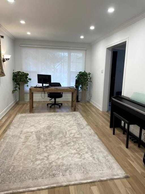Modern, Spacious & Great Location Home Villa in Mississauga