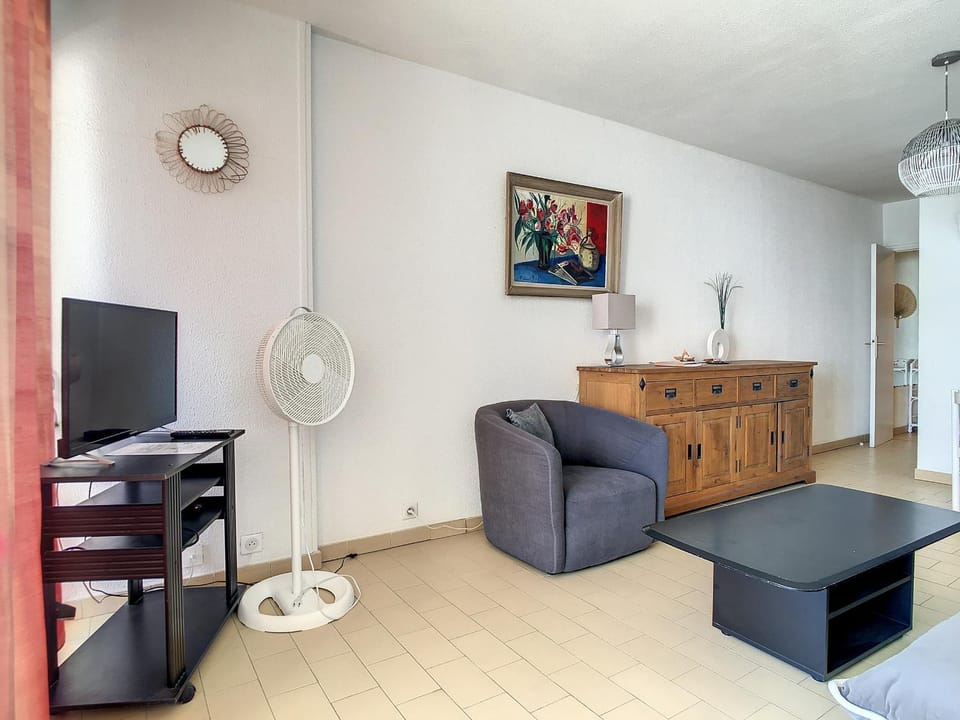 Carnon F2 en Front de Mer avec Garage Privatif - FR-1-715-95 Apartment in Mauguio