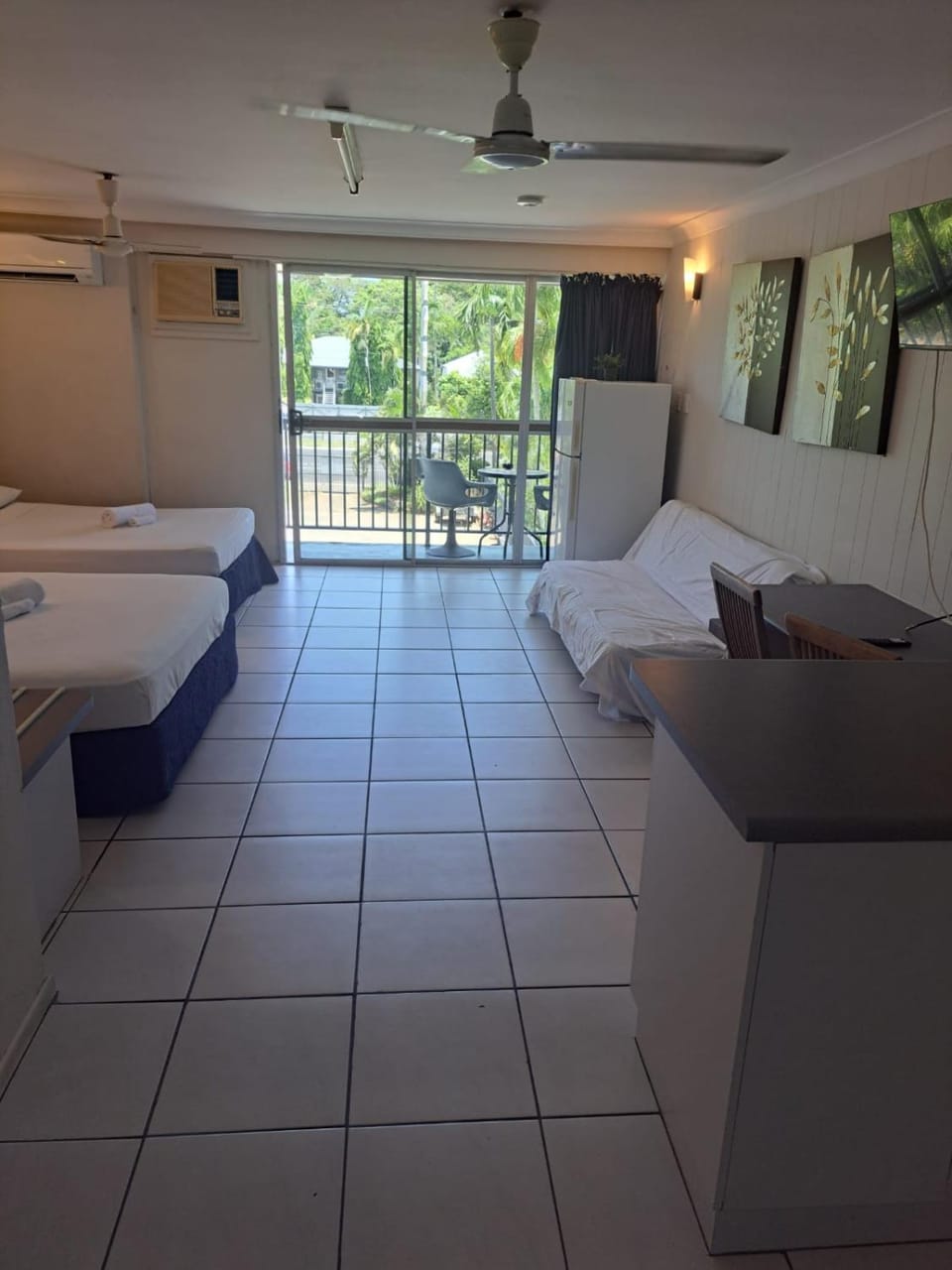 Cairns Holiday Lodge Apartment in Cairns