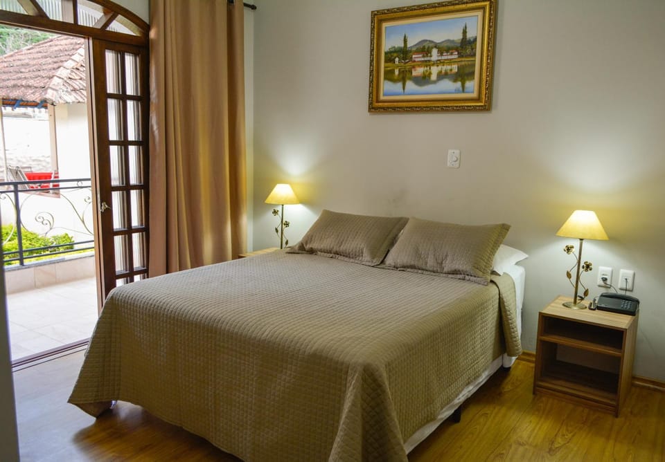 Bed, Decorative detail, Bedroom, On site