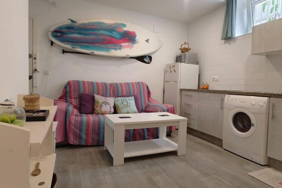 Kitchen or kitchenette, Living room, Seating area, washing machine