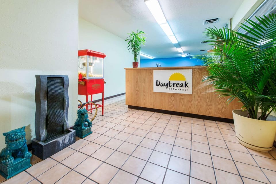 Lobby or reception, On site