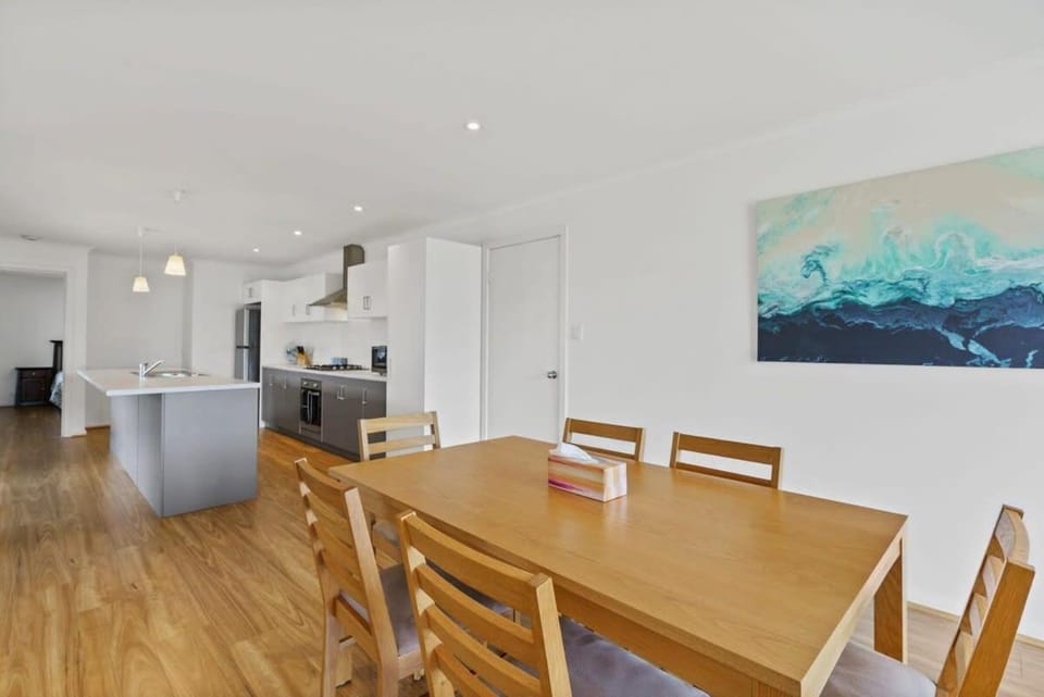 Where the River meets the Sea 66 Colman Rd Goolwa-No Linen Included House in South Australia