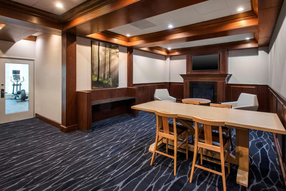 Lounge or bar