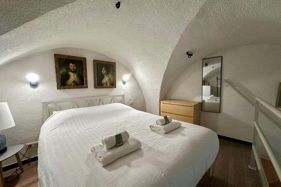 Charming little duplex Historic center! Apartment in Montpellier