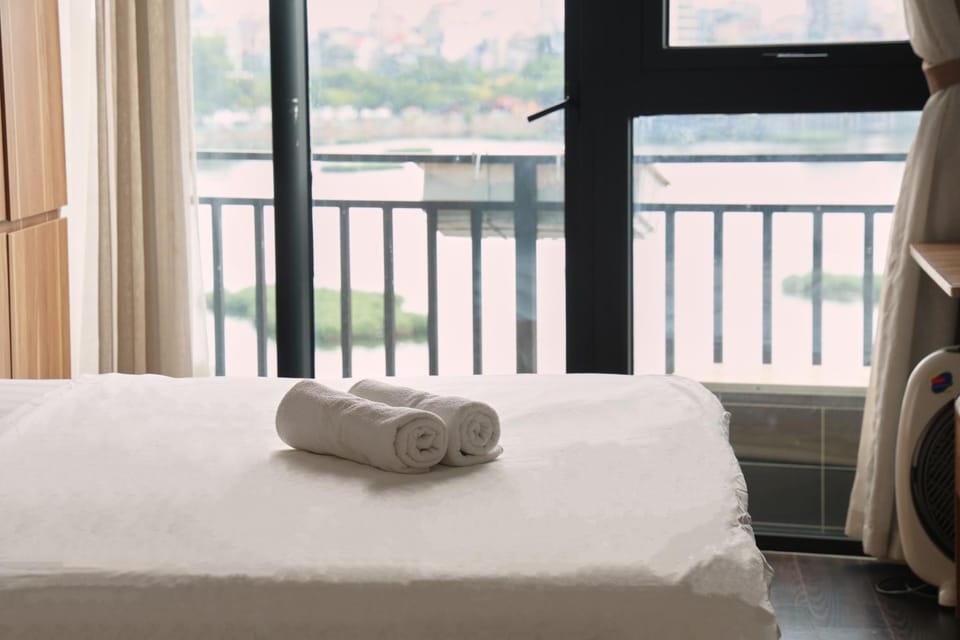 WINDY LAKEVIEW STUDIO HA NOI Very Central Apartment in Hanoi