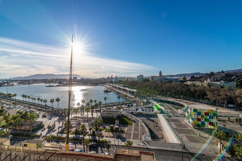 Nearby landmark, Bird's eye view, City view
