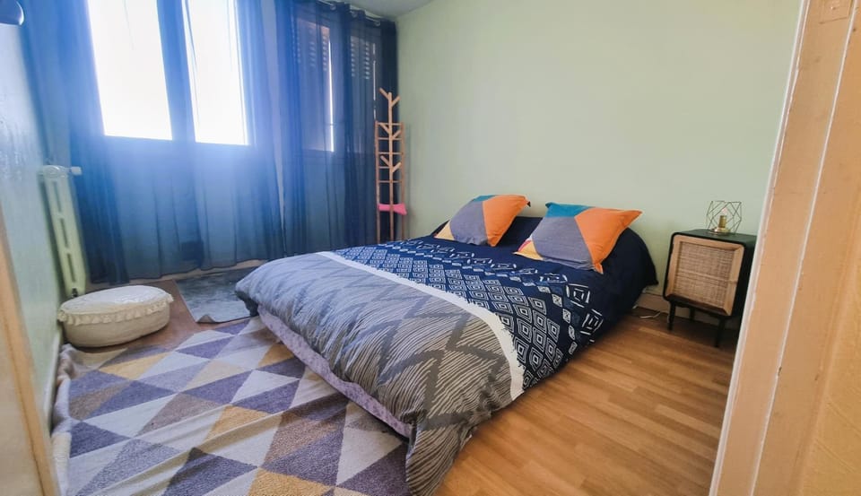 Appartement entier de 40 m2 proche gare Auterive Apartment in Occitanie