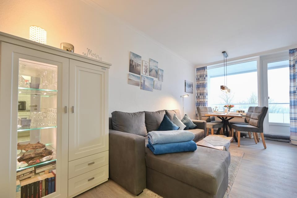 Uttiet mit Meeresblick 1-4-6 Apartment in Ostholstein