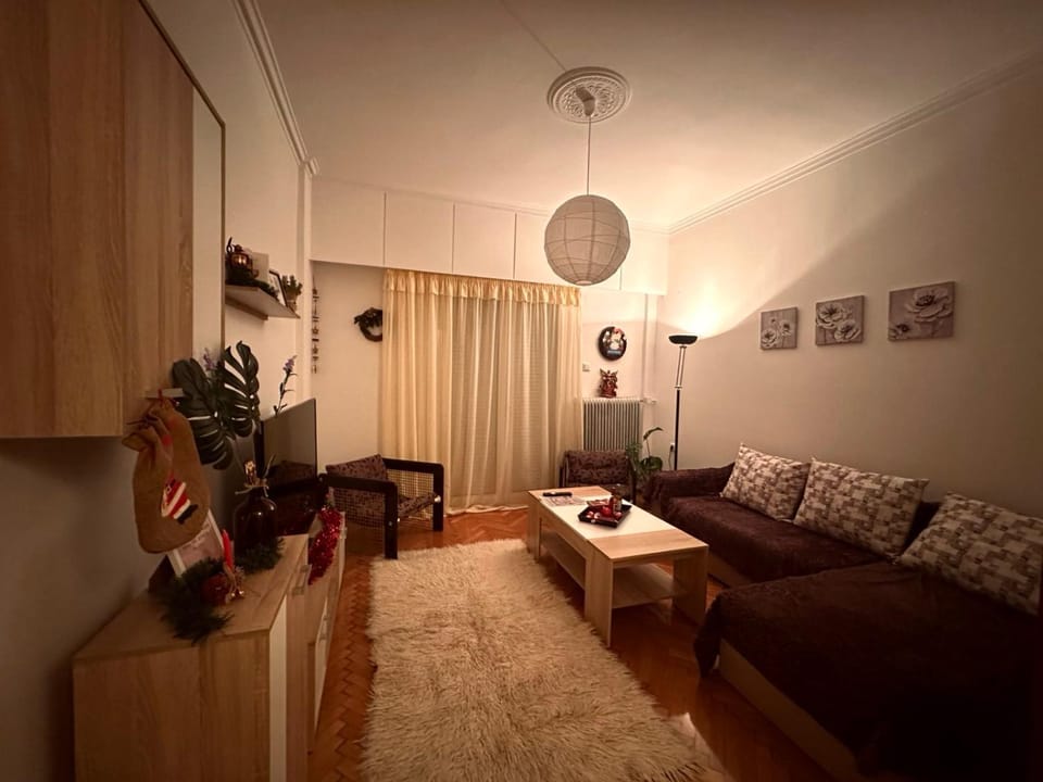 Living room, Photo of the whole room, Seating area