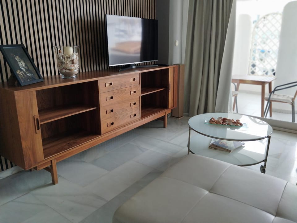 TV and multimedia, Seating area