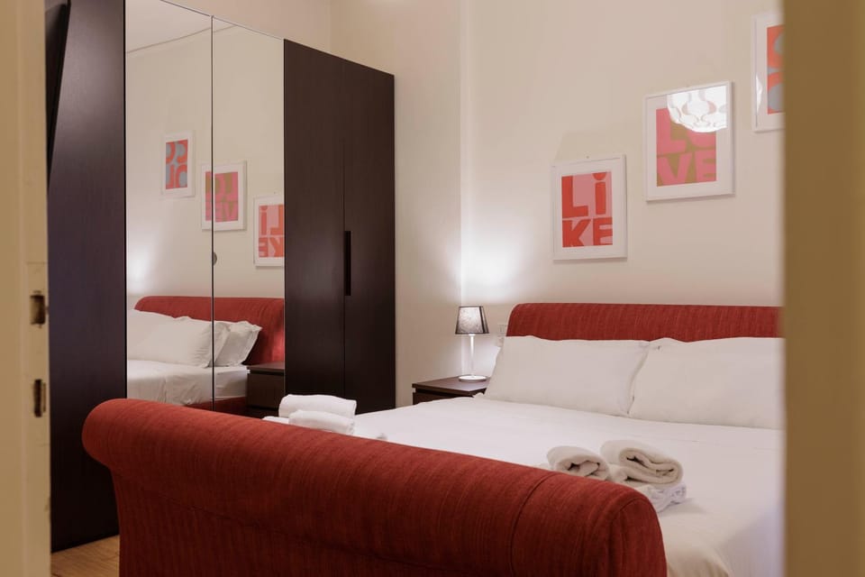 Bed, Photo of the whole room, Bedroom, towels, wardrobe