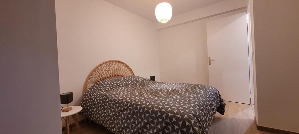 Bed, Bedroom, storage