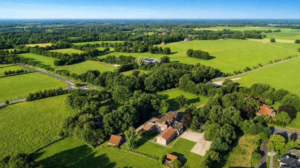 Property building, Garden, Area and facilities, Parking