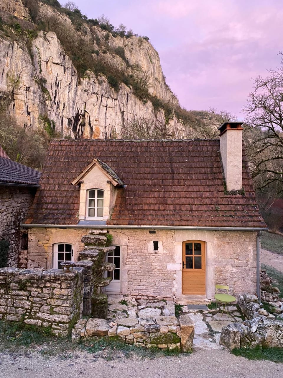 Property building, Natural landscape, Landmark view
