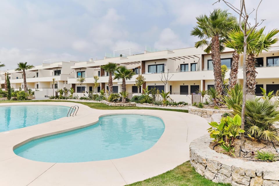 Property building, Swimming pool, Open Air Bath