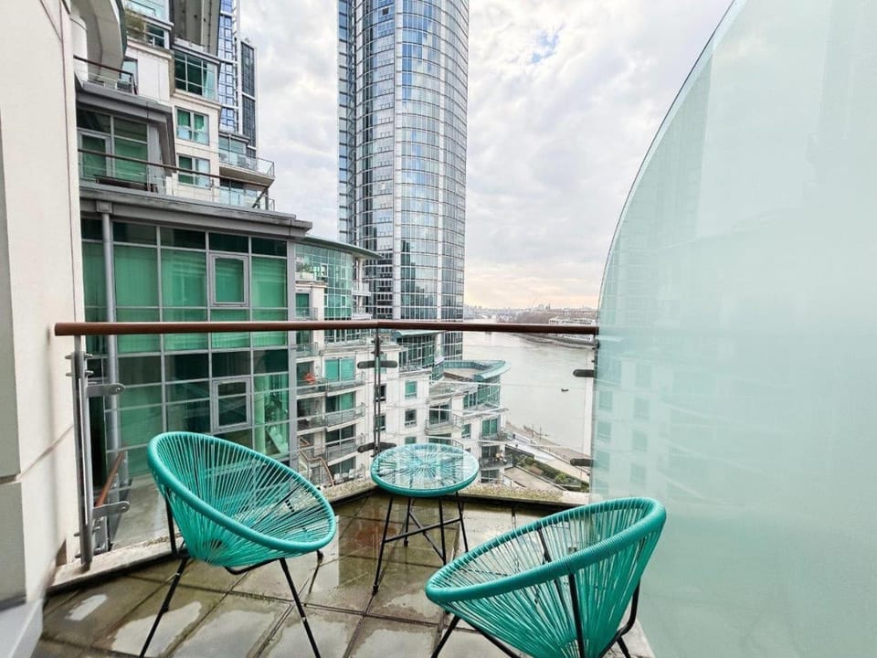 Stunning riverside apartment House in City of Westminster