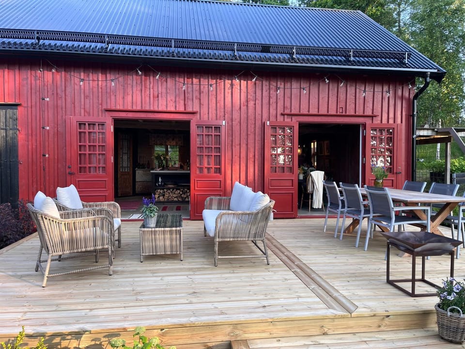 Patio, Dining area
