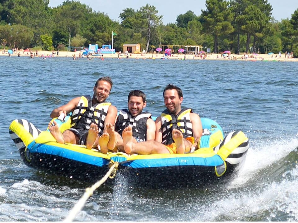 Fishing, Golfcourse, Horse-riding, Minigolf, Snorkeling, Table tennis, Tennis court, Windsurfing, Canoeing, Cycling, Diving, Sports